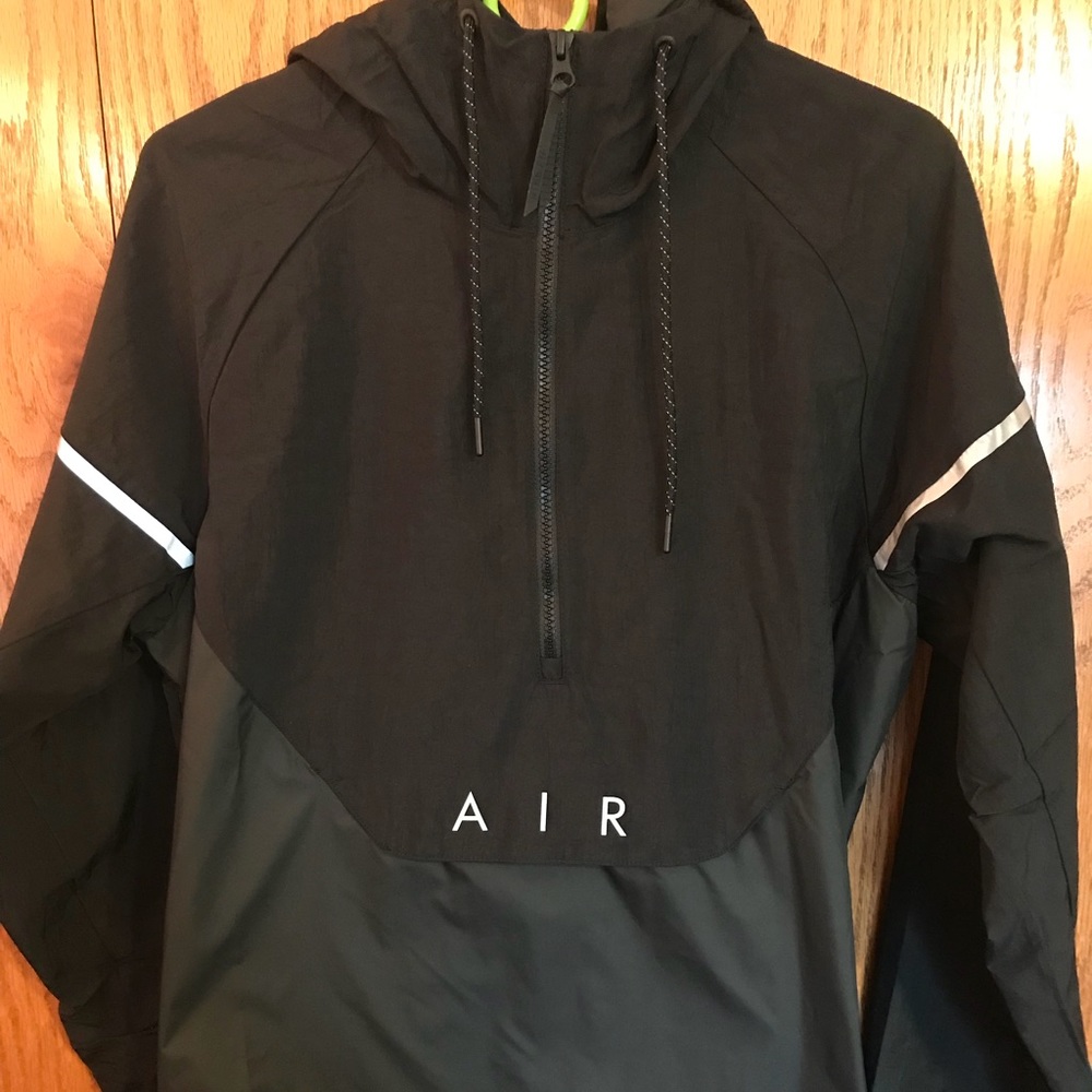 Nike Men’s Black Anorak